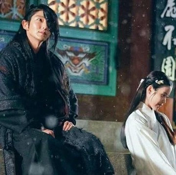 Drama Korea dengan Kisah Cinta Segitiga, Rebutan Sesama Saudara!