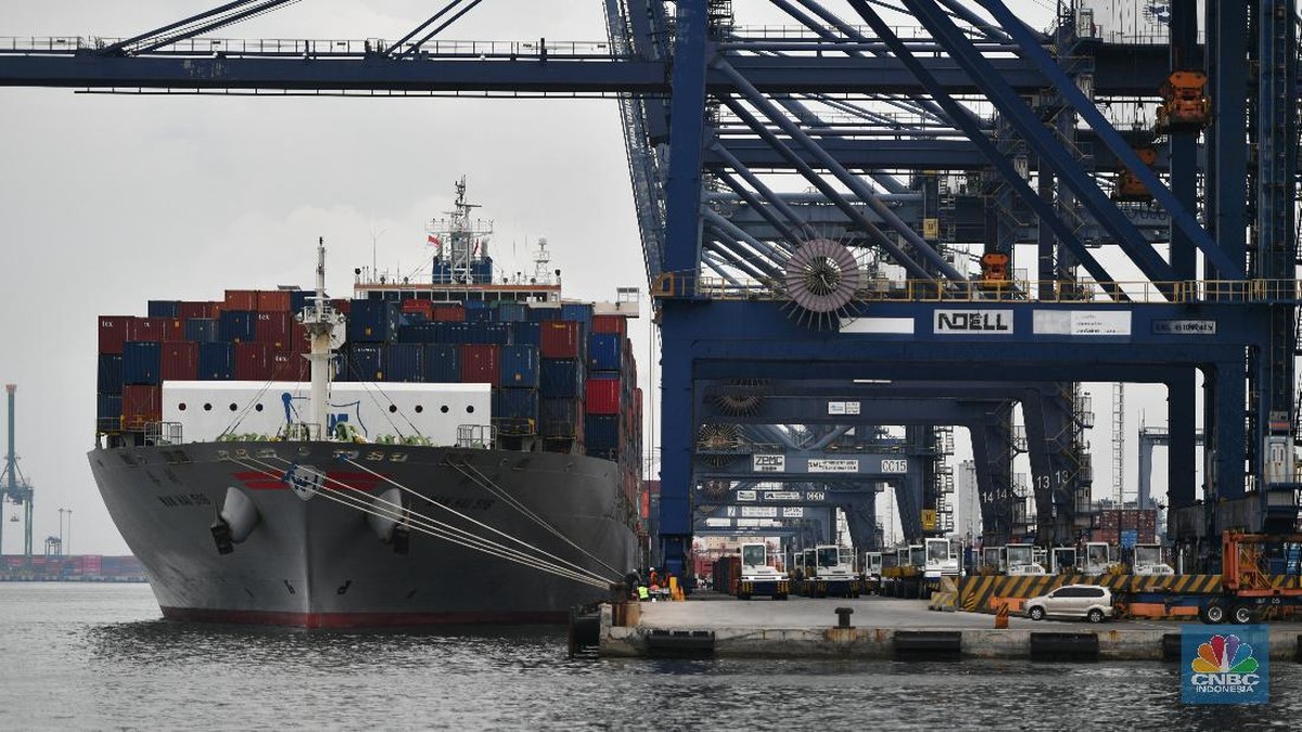 Breaking News! Neraca Dagang RI Surplus US$ 90 Juta April 2026