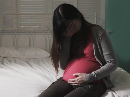 Malu Hamil Lagi Saat Masih ASI, Aku Nekat Gugurkan Kandungan Pakai Nanas