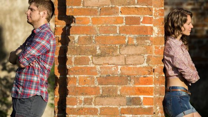 Hmm.. Ini 7 Tanda Kalau Pasangan Sebenarnya Sudah Nggak Tulus Pacaran Sama Kamu