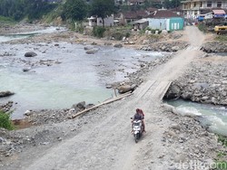 Respons Gubernur Banten soal Warga Lebak Tagih Janji Jokowi Perbaiki Jembatan