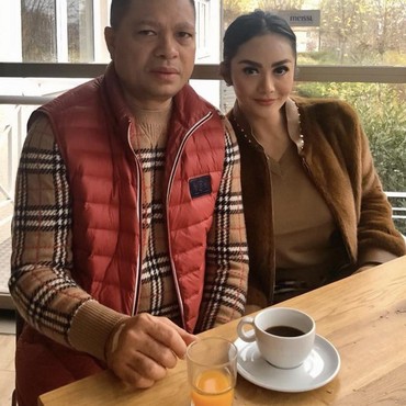 Reaksi Kris Dayanti Usai Raul Lemos Curhat Sendirian Tinggalkan Indonesia