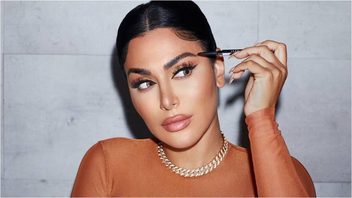 Huda Beauty Rilis Pensil Alis Tipis dengan Hasil Microblading Huda Beauty Rilis Pensil Alis Tipis dengan Hasil Microblading