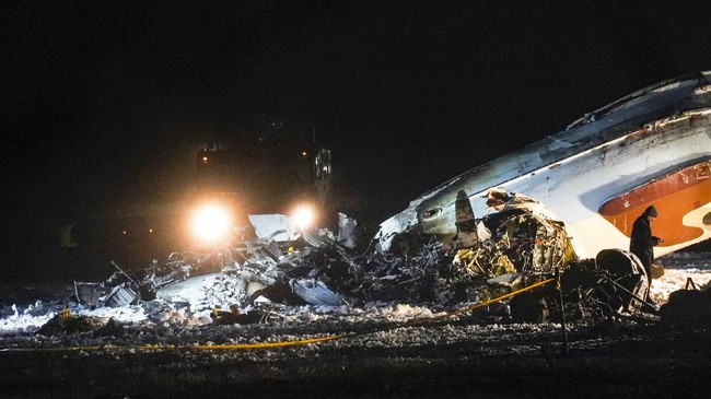 Mereka yang meninggal dunia akibat pesawat jatuh di Siberia, Rusia terdiri dari warga negara Ukraina, Belarusia dan Rusia.