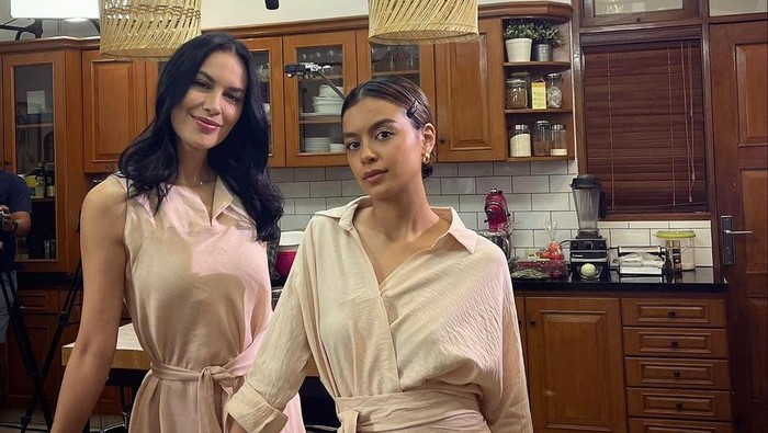 Sophia Latjuba Seksi di Usia 50, Intip Pola Makannya Yuk!