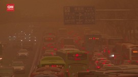 VIDEO: Badai Pasir Hantam Beijing, Jarak Pandang Hanya 1 KM