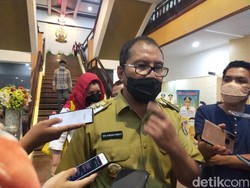 Aksi Danny Pomanto Ancam Pecat RT-RW hingga Lurah dan Camat