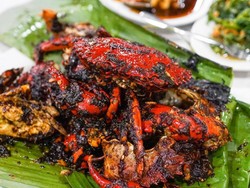 5 Warung Seafood yang punya Kerang Saos Padang dan Kepiting Asap Enak