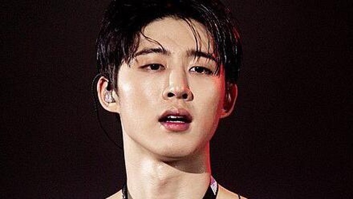 B.I Siap Comeback dengan Single Midnight Blue