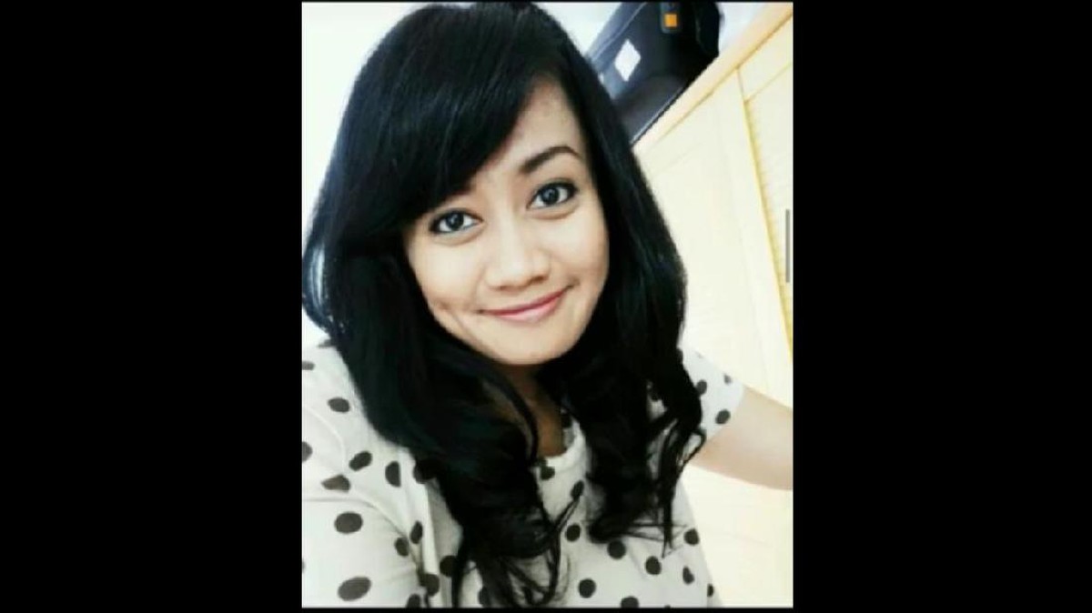 Berikut adalah sosok pramugari yang diduga sebagai pelakor dalam prahara rumah tangga Dirut Taspen