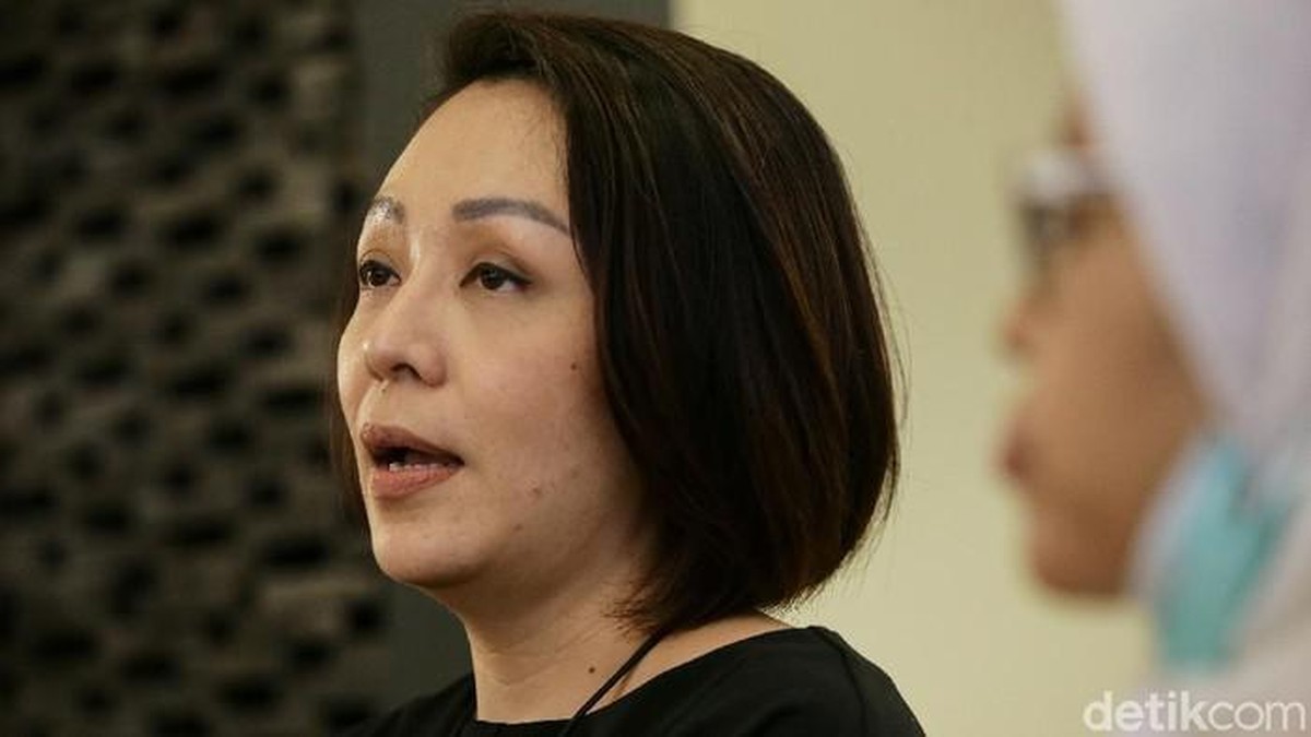 Berikut adalah sosok pramugari yang diduga sebagai pelakor dalam prahara rumah tangga Dirut Taspen