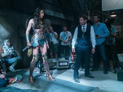 Zack Snyder Terima Kasih pada Fans Akhirnya Kembali ke Justice League