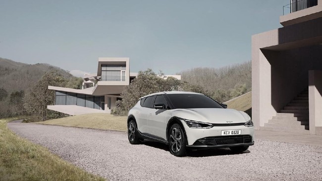 EV6 adalah mobil listrik perdana yang bakal rilis pada Maret, satu dari 11 mobil listrik yang dijanjikan perusahaan tersedia pada 2026.