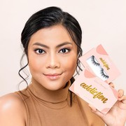 Luncurkan Koleksi Makeup, Intip Kolaborasi Loreca X Hanum Mega