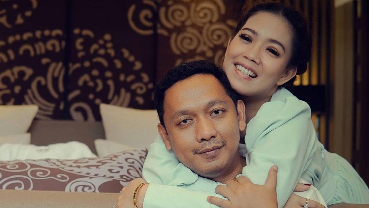 Olla crazy rich Depok dan suami