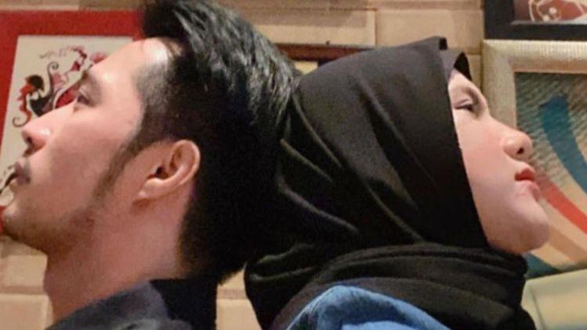 Berikut potret kebersamaan Evelyn Nada Anjani dan Rulyabii yang sempat bungkam tentang kedekatan mereka&period;