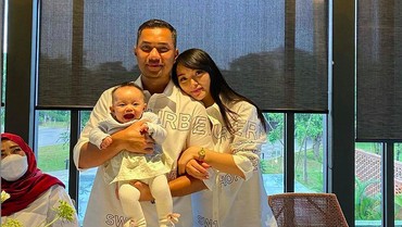 img-title Perayaan Mewah Ultah Suami Zaskia Gotik tanpa Kehadiran Putri Pertama