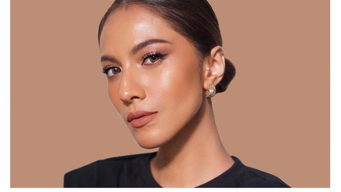 5 Cushion Lokal yang Punya Shade Gelap, Cocok untuk Kulit Sawo Matang!