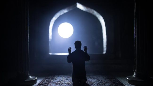 Kalender Hijriah memasuki bulan Rajab yakni salah satu bulan haram atau bulan mulia dalam Islam. Terdapat sejumlah keutamaan bulan Rajab.
