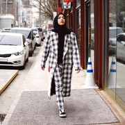 Keren! Ini 5 Ide Mix and Match Outfit Hijab Boyish dan Swag ala Jenahara Nasution