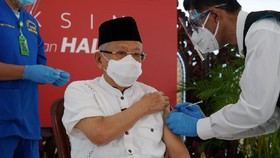 Ma'ruf Amin Sebut Vaksin Covid-19 Berbayar untuk Kurangi Subsidi