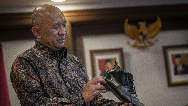 Menkop UKM Teten Masduki menyebut 16,4 juta pelaku UMKM telah terhubung ke dalam platform digital, meningkat lebih dari 100 persen sejak awal pandemi.