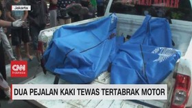 VIDEO: Dua Pejalan Kaki Tewas Tertabrak Motor