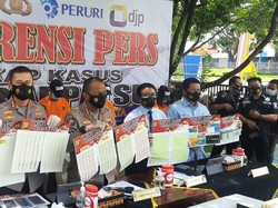 Polisi Ungkap Penyelundupan Meterai Palsu Rp 37 M Via Bandara Soetta