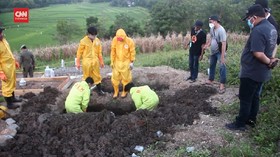 VIDEO: Satgas Covid Temukan Lagi Makam Mencurigakan