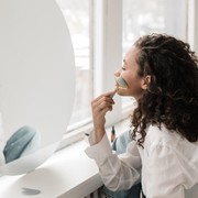 7 Rekomendasi Beauty Tools Lokal Bagus, Gak Kalah dengan Produk Luar!