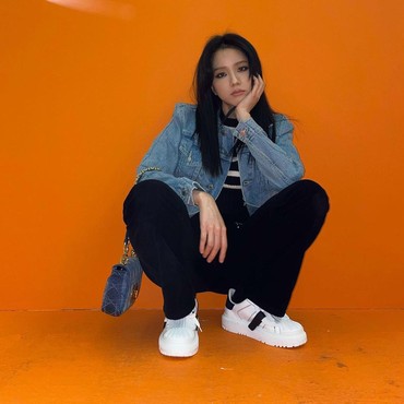 BLINK China Protes Minta YG Entertaiment Adil kepada Jisoo BLACKPINK