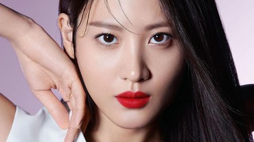 img-title 3 Fakta Claudia Kim, Aktris Hollywood yang Masuk Agensi BLACKPINK