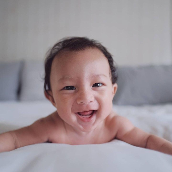 <p>Baby Mars yang kini berusia empat bulan telah tumbuh menjadi bayi menggemaskan. (Foto: Instagram @sabaidieter)</p>