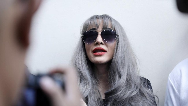 Kondisi selebritas Cynthiara Alona disebut sehat usai penetapannya sebagai tersangka kasus dugaan prostitusi online.