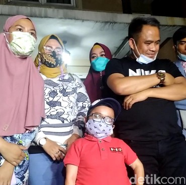 Berakhir Damai, Anak Daus Mini Semringah Bertemu Sang Ayah