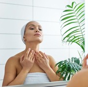 Ikuti 5 Cara Ini untuk Mencegah Munculnya Kerutan di Leher