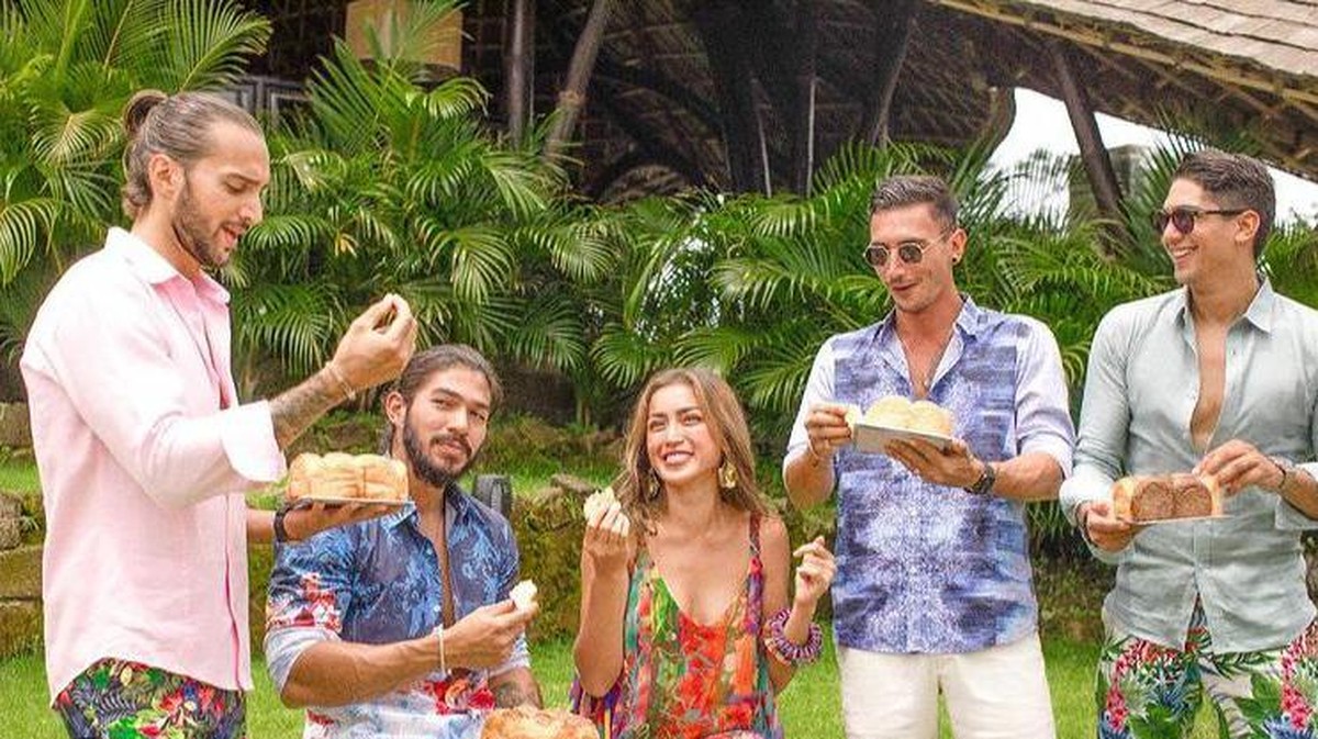 Berikut adalah momen-momen kebersamaan Jedar dan Vincent Verhaag yang diisukan sedang dekat&period;