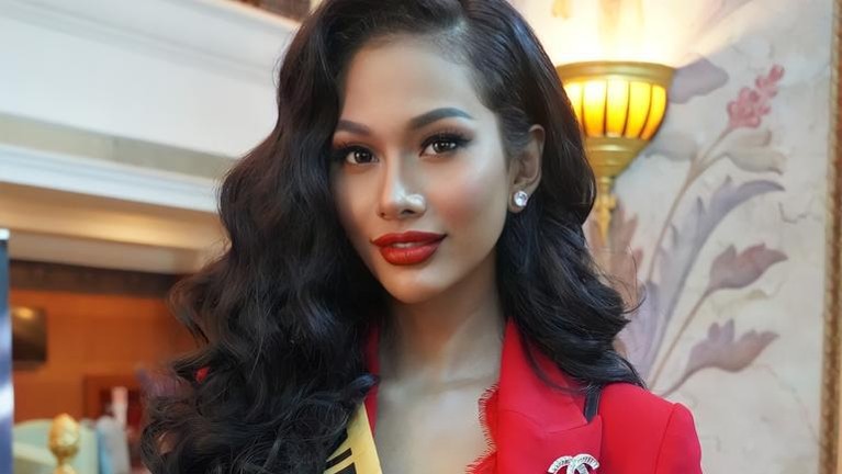 Berikut adalah potret pesona Aurra dalam berbagai balutan busana di ajang Miss Grand International.