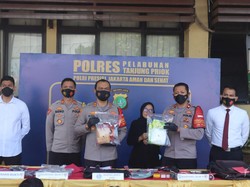 Polisi Tangkap Pembobol Konter HP di Jakut, 15 Unit Ponsel Disita