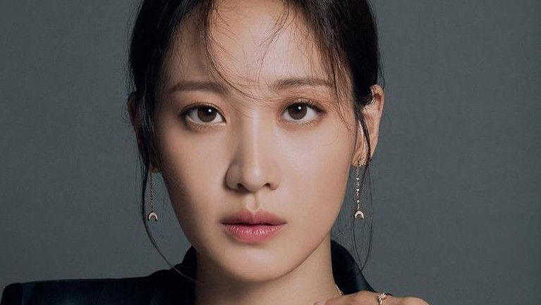 Potret Cantik Claudia Kim yang Telah Resmi Bergabung dengan YG Entertainment Berikut adalah potret cantik Claudia Kim yang telah resmi bergabung dengan YG Entertainment.
