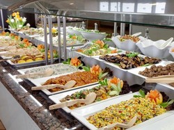 Netizen Ramai-ramai Ungkap Menu Kondangan Jagoan Mereka, Apa Saja?
