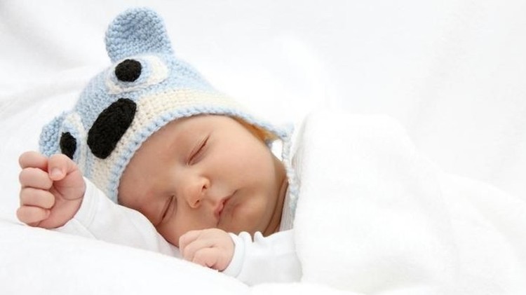 Sembarangan memilih nama untuk Si Kecil dapat berakibat buruk lho, Bun untuk Si Kecil. Yuk simak nama bayi laki-laki yang islami berikut ini.