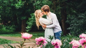 5 Alasan Kamu Gak Perlu Terobsesi dengan Relationship Goals