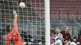 Tuding MU Kriminal, Dean Henderson Dihujat Suporter