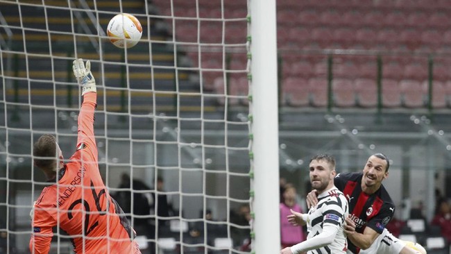Kiper Manchester United, Dean Henderson jadi pahlawan saat menyingkirkan AC Milan pada babak 16 besar Liga Europa