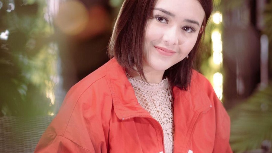 Doyan Ngemil, Amanda Manopo Bikin Minimarket di Lokasi 'Ikatan Cinta'
