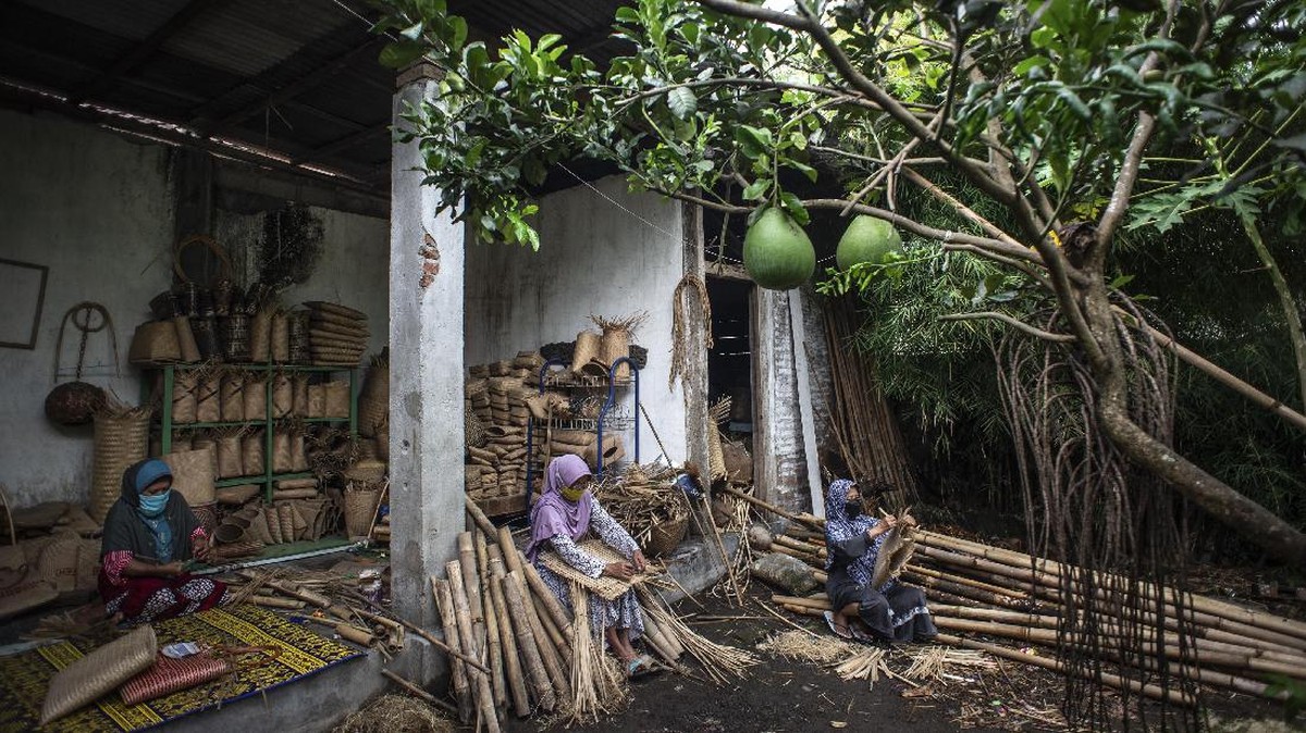 FOTO: Anyaman Loyok dari Lombok Go International