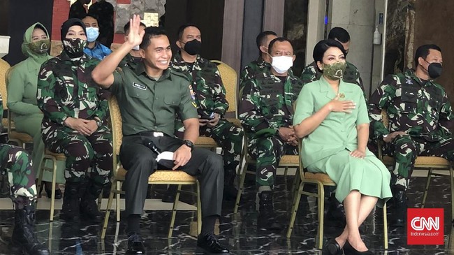 Mantan atlet timnas voli putri Indonesia, Aprilio Perkasa Manganang, merasa memliki karisma setelah resmi berubah jenis kelamin.