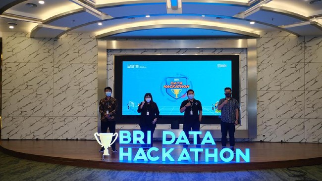 Kompetisi Data Science 'BRI Data Hackathon 2021' pada 8 Desember 2020 sampai 17 Maret 2021 sukses menjaring 11.599 peserta.