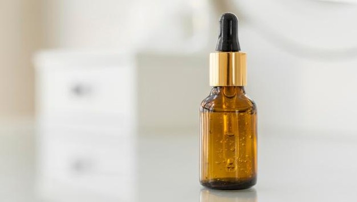 Jangan Salah Pilih, Serum Wajah Ternyata Banyak Jenisnya!